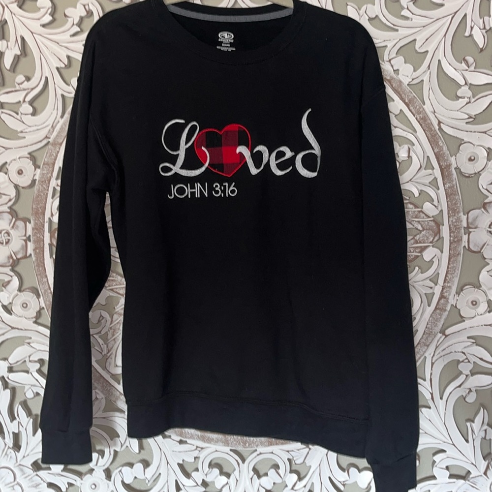 Athletic Loved John 3:16 Red Plaid Heart Christian Women Black Sweatshirt sz M